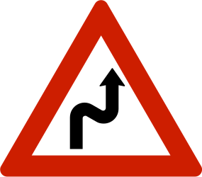 Traffic sign of Norway: Warning for a double curve, first right then left